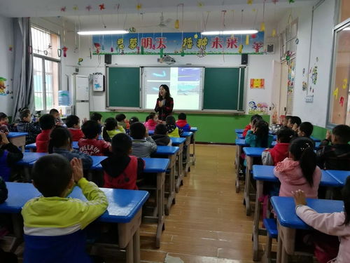 每人一节精品课 互听共评促成长 五里铺小学幼儿园开展全园教师听评课活动